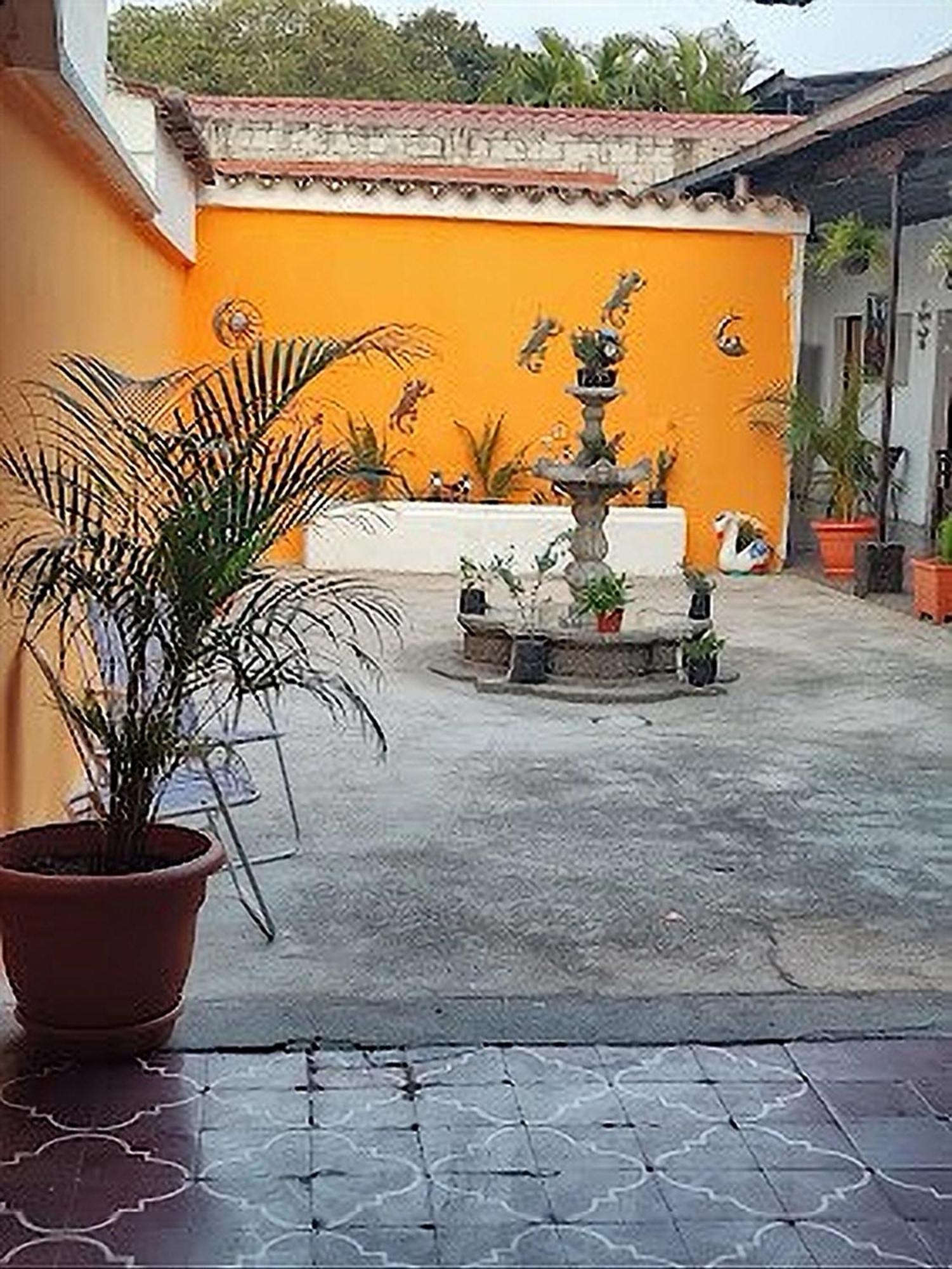 Hotel Francisco'S La Merced Antigua Exterior foto